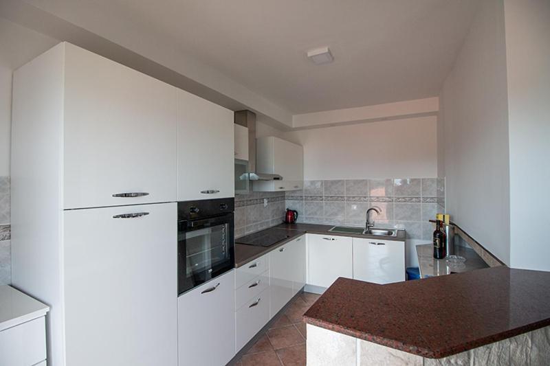 Apartment Zvjezdana Omiš Екстериор снимка