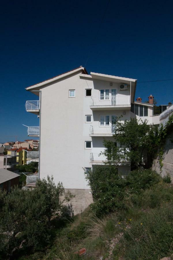 Apartment Zvjezdana Omiš Екстериор снимка